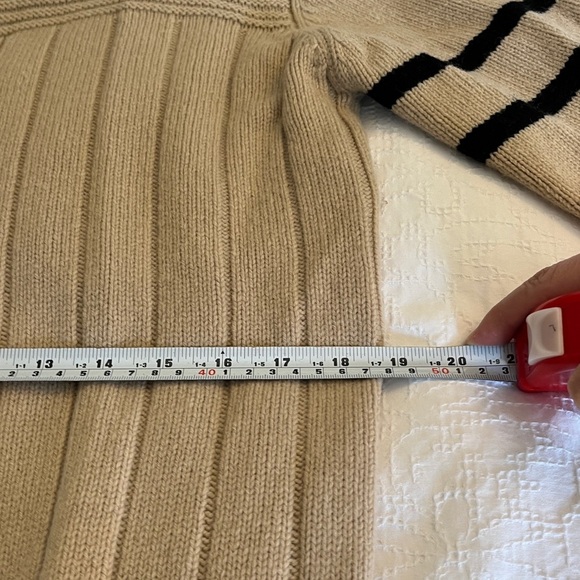 Vintage 100% Lambswool Cardigan Size Medium. Academia Preppy, Classic Old School - Picture 10 of 10